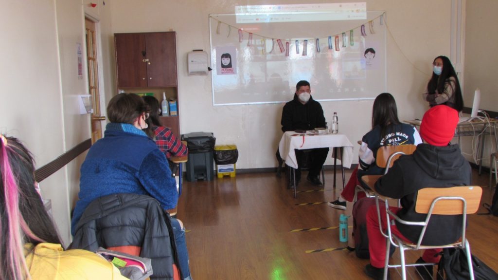 DIALOGOS EN MOVIMIENTO