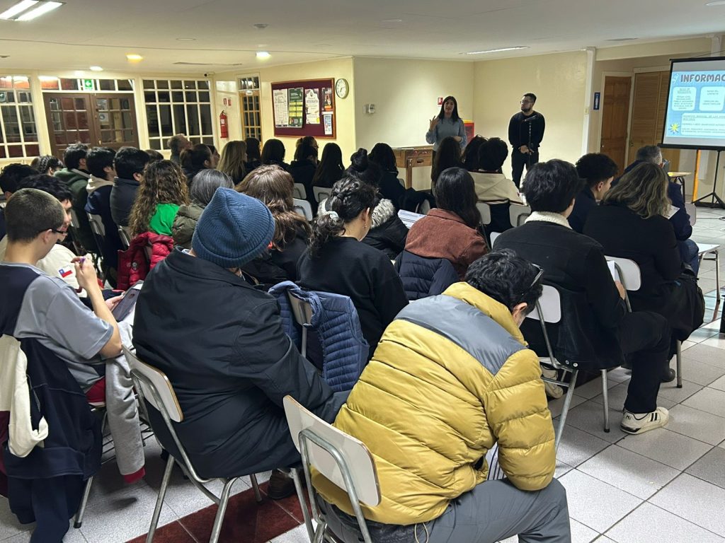 BECAS Y BENEFICIOS EN LA EDUCACIÓN SUPERIOR