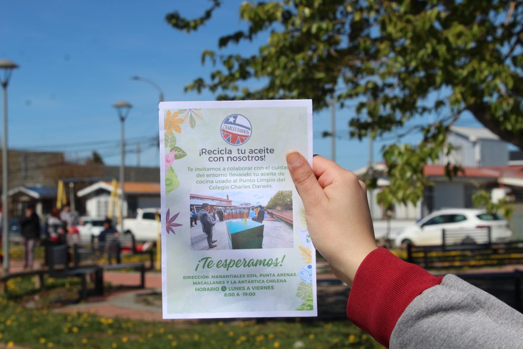 NUEVA JORNADA DE RECICLAJE DE ACEITE LIDERADA POR ESTUDIANTES