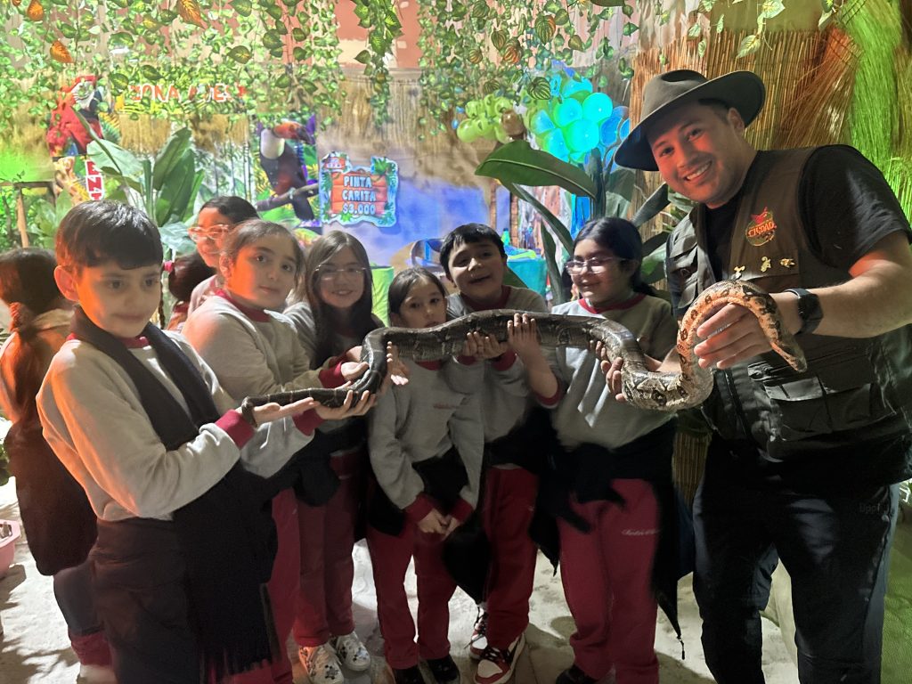 ESTUDIANTES DE TERCERO BÁSICO VISITAN