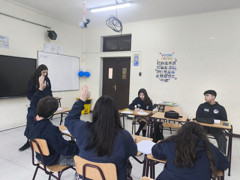 DEBATE DE ALTURA: DARWIN B VENCE A DARWIN A Y ASEGURA SU LUGAR EN LA GRAN FINAL DEL TEDI POR LOS 90 AÑOS DEL INSUCO