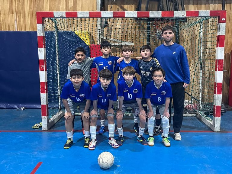 ¡DOBLE CORONA DE ORO! NUESTROS EQUIPOS DE FUTSAL VARONES 2012-2013 Y 2014-2015 SE CONSAGRARON CAMPEONES EN LA ESCUELA PORTUGAL