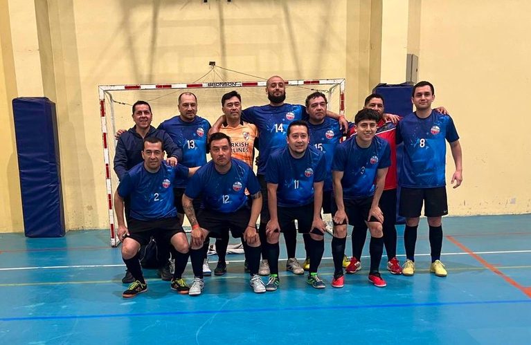 APODERADOS DEL COLEGIO CHARLES DARWIN SE CONSAGRAN CAMPEONES DEL TORNEO DE FUTSAL ORGANIZADO POR EL COLEGIO BRITÁNICO DE PUNTA ARENAS
