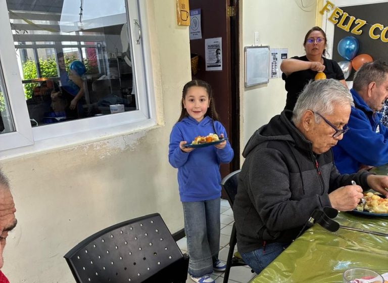 ¡SEGUIMOS COMPARTIENDO AMOR Y ALEGRÍA EN LA RESIDENCIA VIDA AUSTRAL!