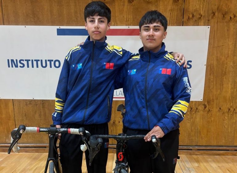 FELICITAMOS A NUESTROS ESTUDIANTES MARIO BAHAMONDE AGÜERO Y YERKO VRSALOVIC BAHAMONDE POR SU PARTICIPACIÓN EN LA SELECCIÓN REGIONAL DE CICLISMO